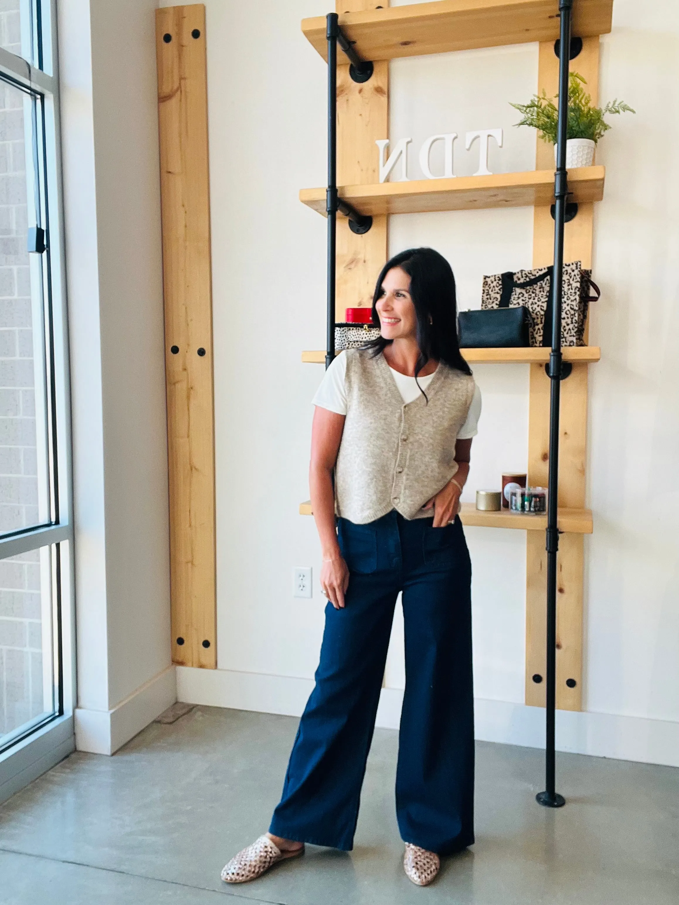 2 Pocket Wide Leg Pants