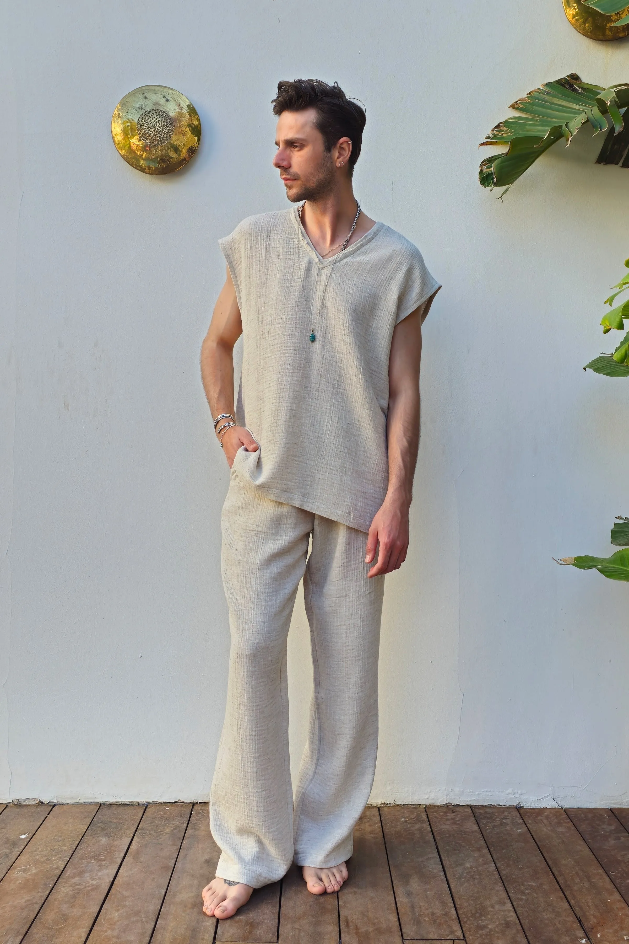 AEOLUS V-Neck Hemp Shirt, Sleeveless