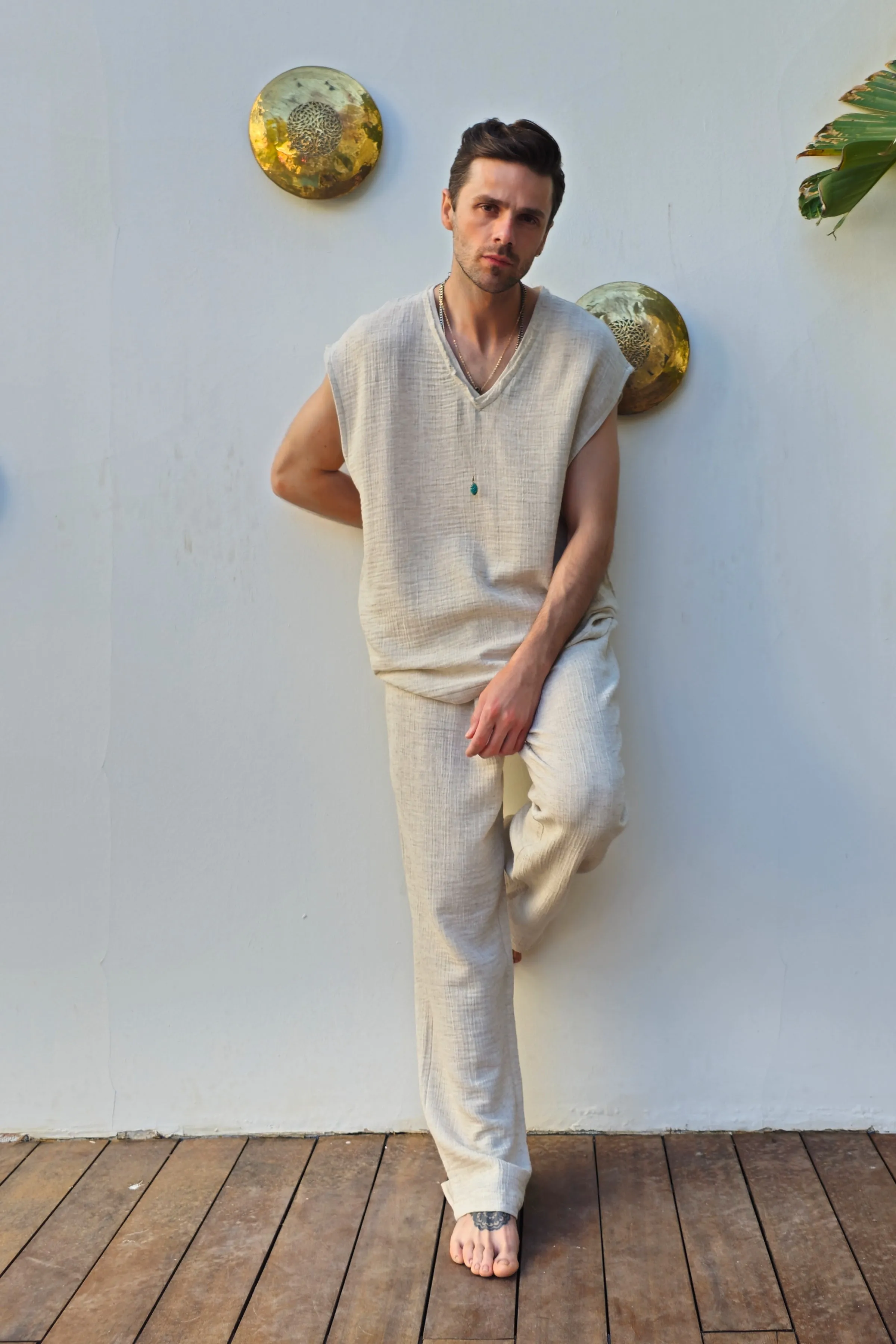 AEOLUS V-Neck Hemp Shirt, Sleeveless