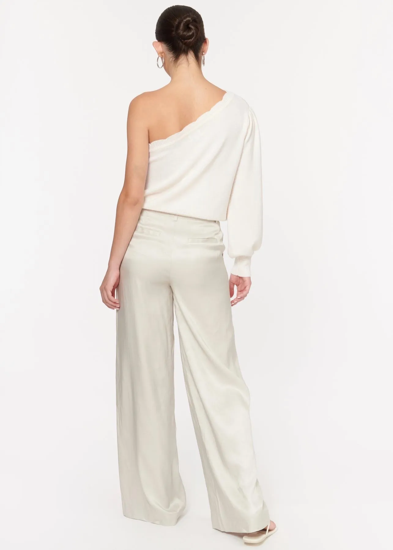 Anais Pant (Dove)