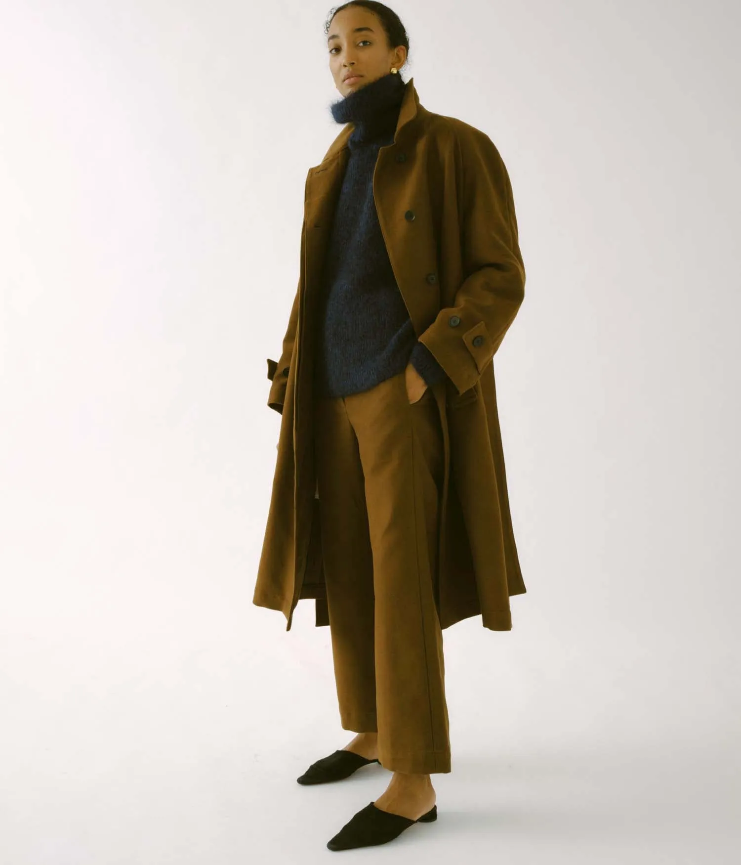 Balmacaan Coat in Olive