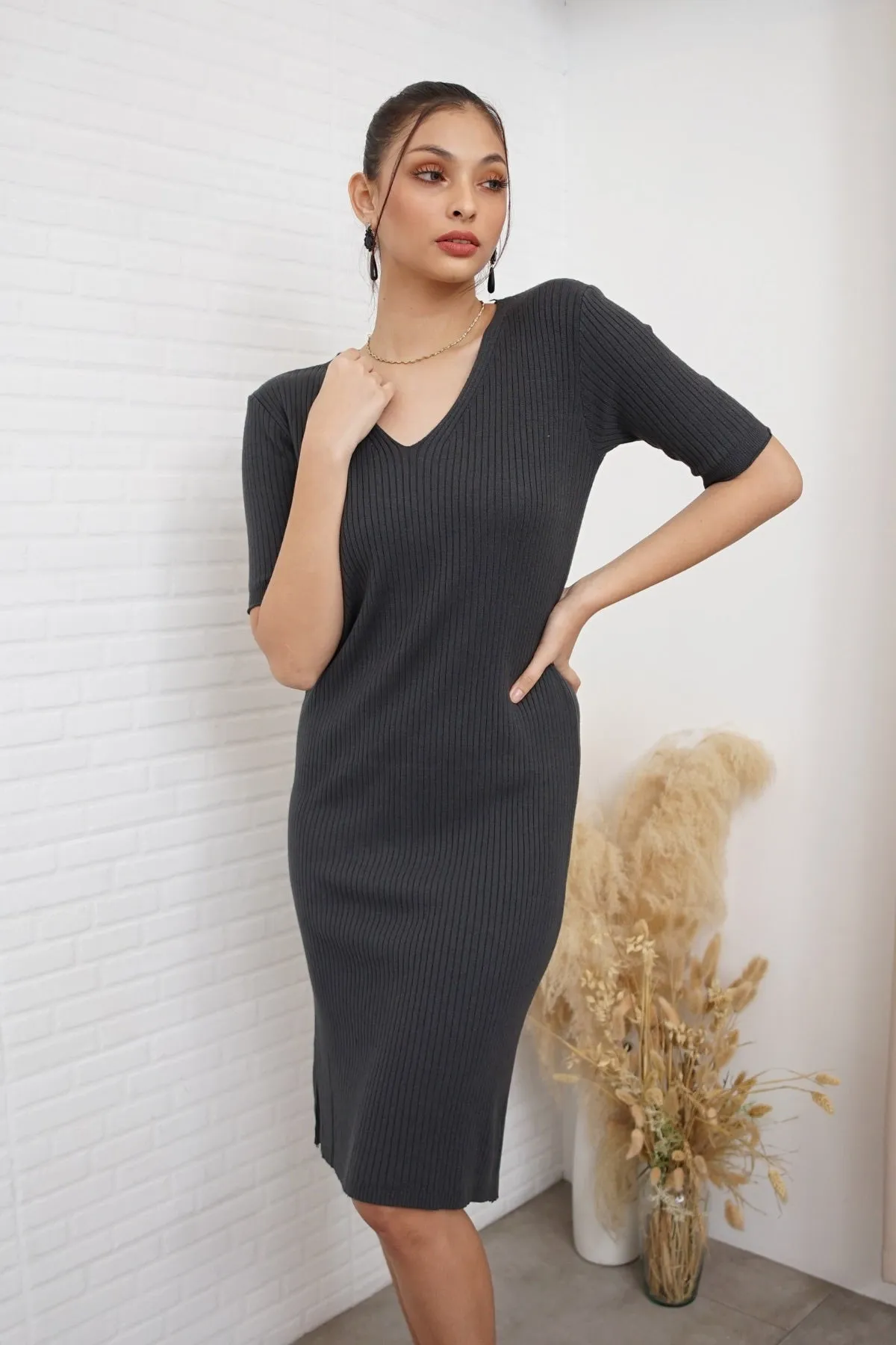 BRYNN Rib-Knit Midi Dress (Charcoal Grey)