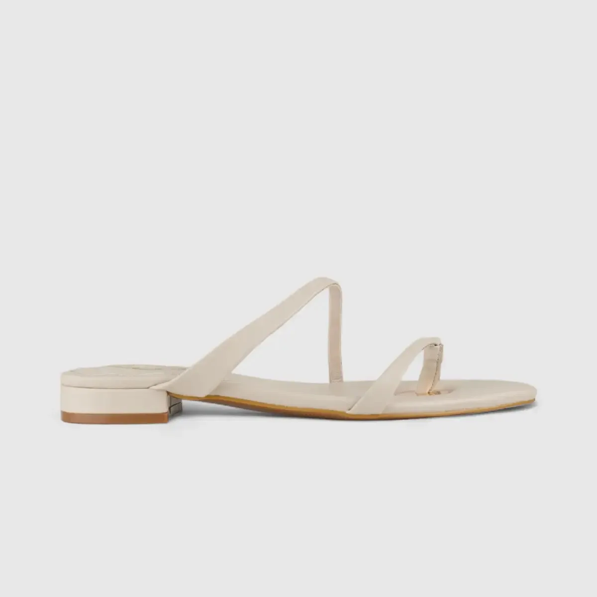 Bulbul Flat Sandal Off White Car5002