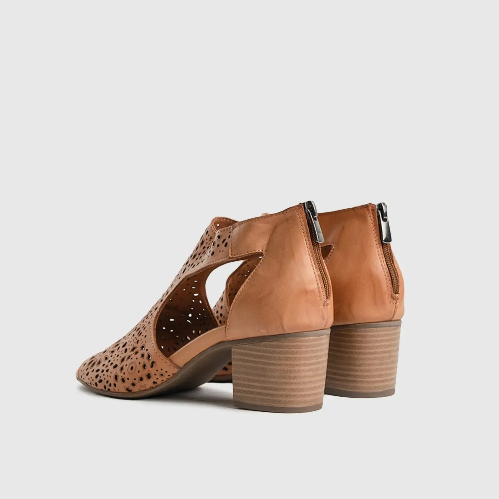 Comfort Block Heel Sandal Tan 8432