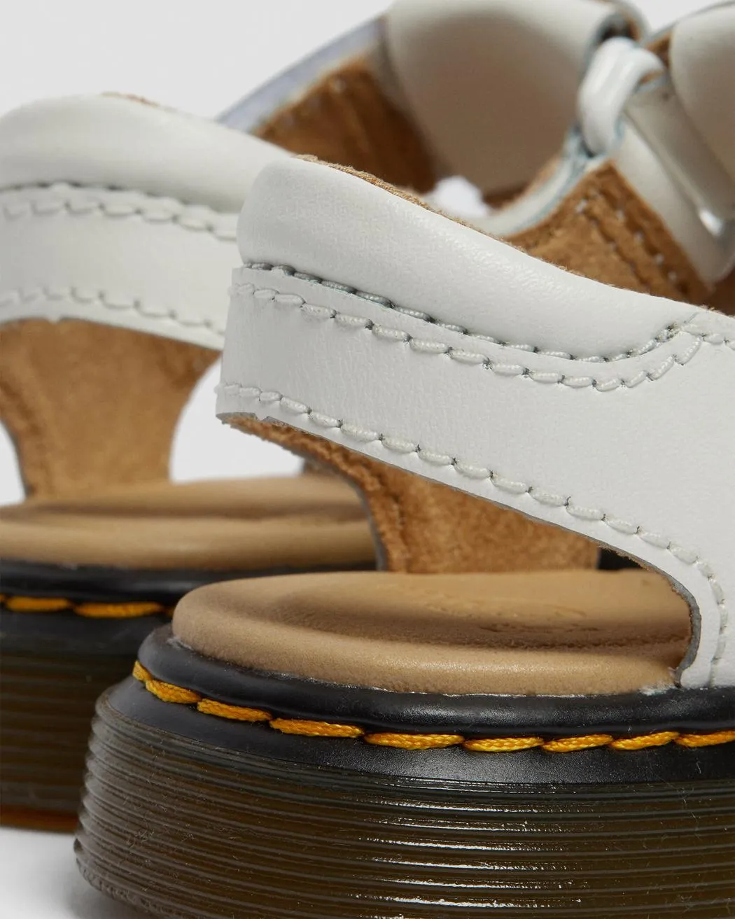 Dr. Martens Toddler Moby II T Lamper Sandals - White