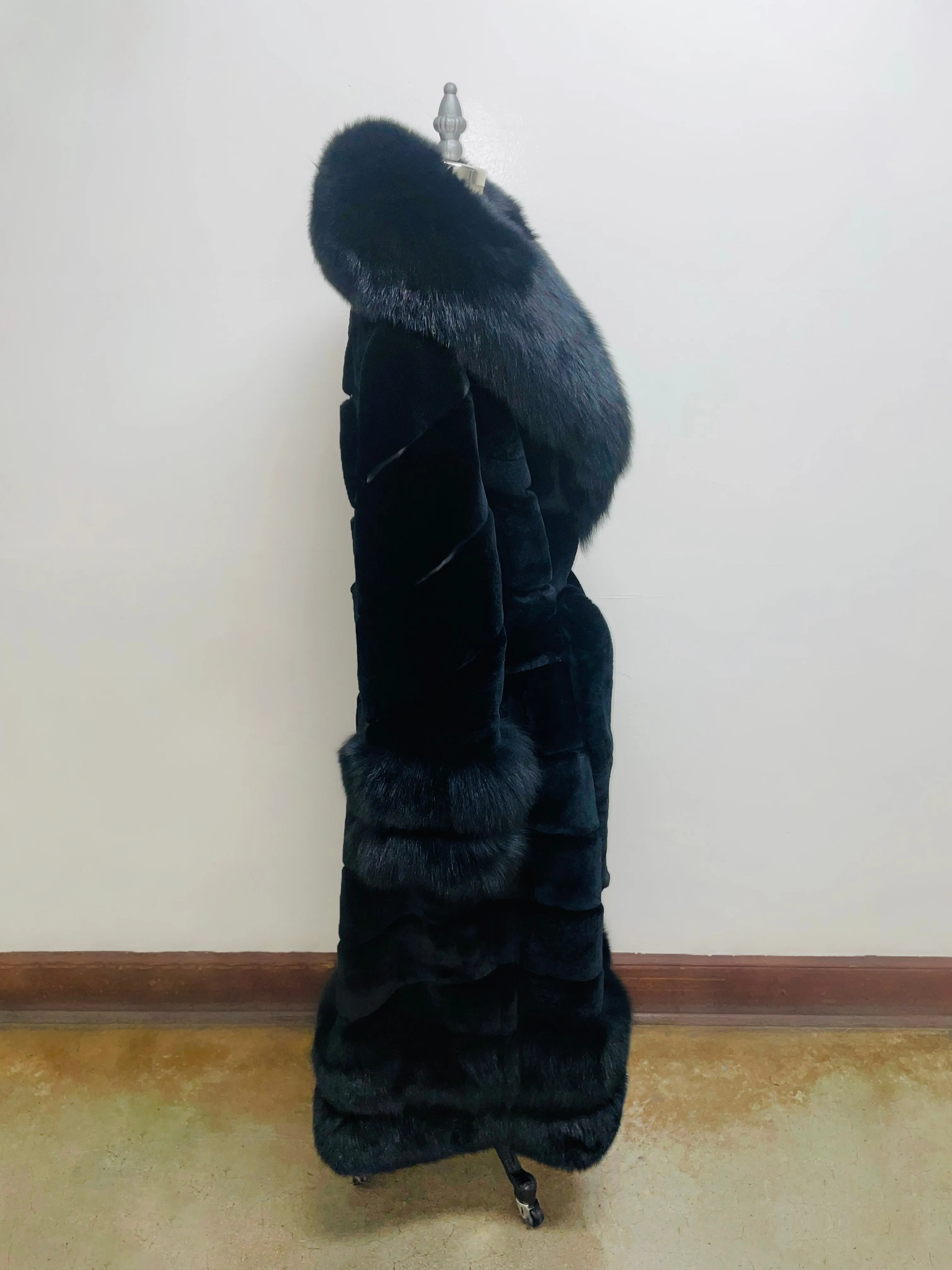 Fallon Aurielle Red Fox & Mink Fur Sheared Coat (Black)
