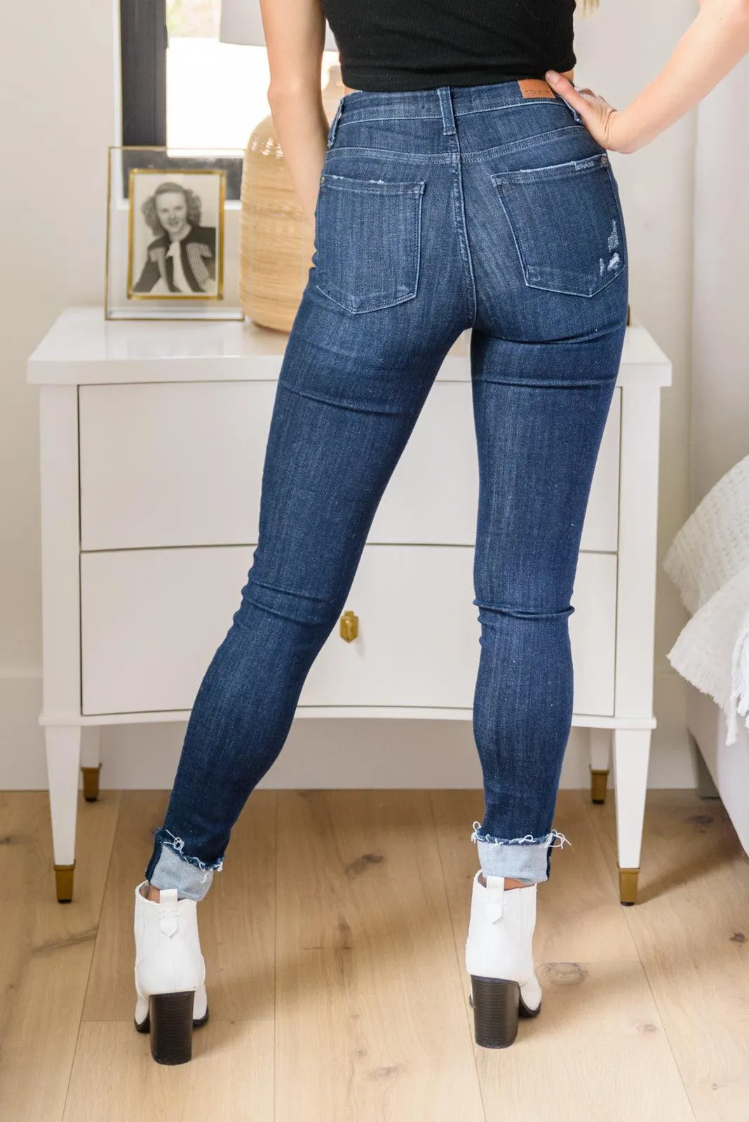 Hazel Blues® | Maeve Mid-Rise Dark Wash Cuffed Skinny