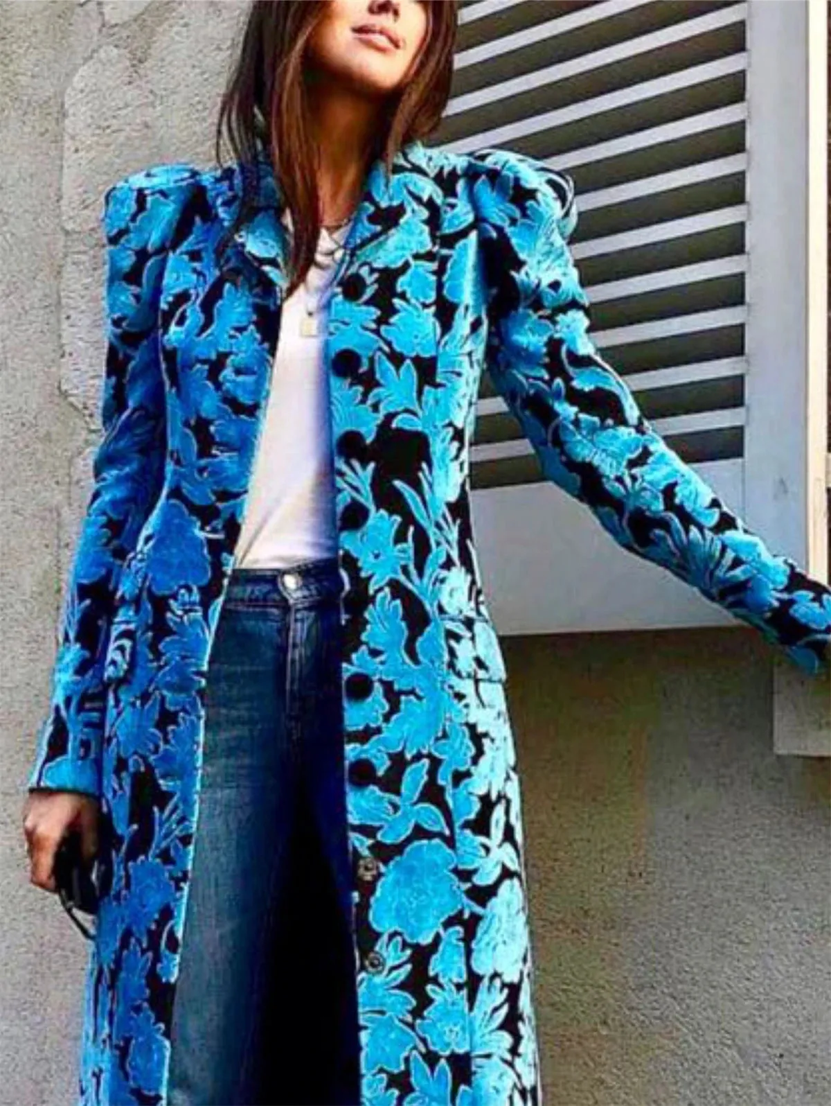 High Quality Long Floral Lapel Collar Soft Velvet Trench Coat