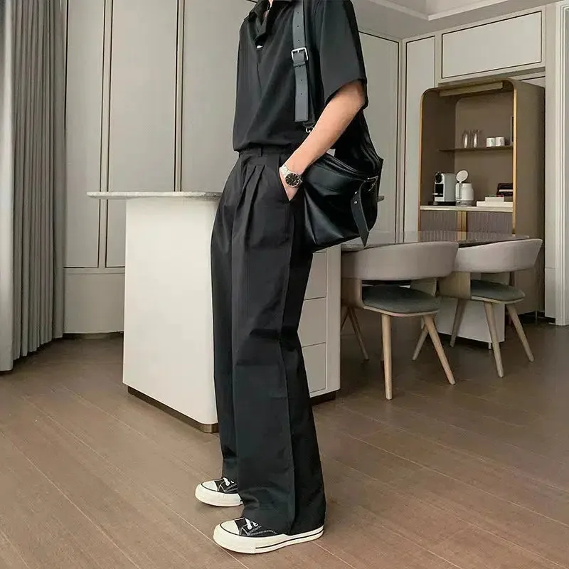 Relaxed Fit Wide-Leg Pleated Pants