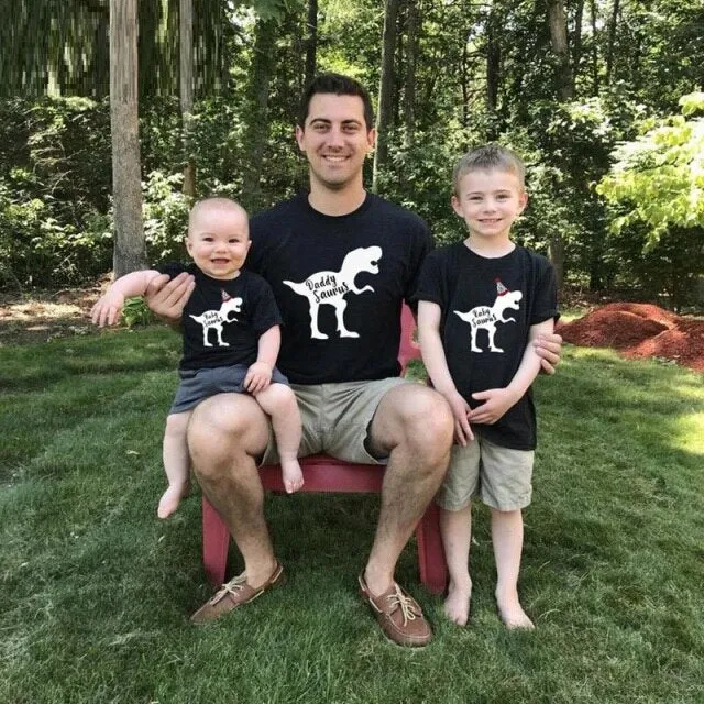 Summer Family Matching Outfits Look Daddy Mommy and Me T-shirt