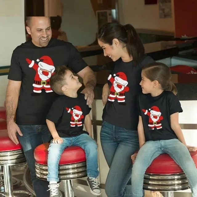 Summer Family Matching Outfits Look Daddy Mommy and Me T-shirt
