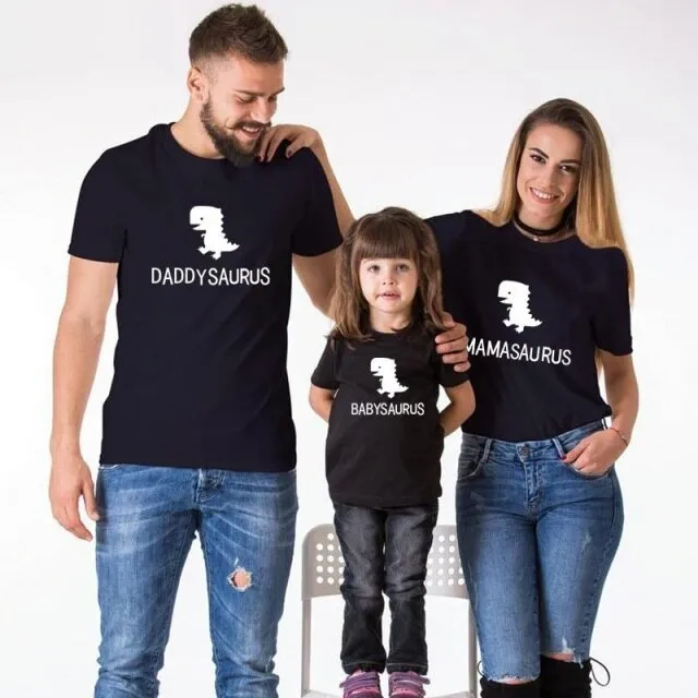 Summer Family Matching Outfits Look Daddy Mommy and Me T-shirt