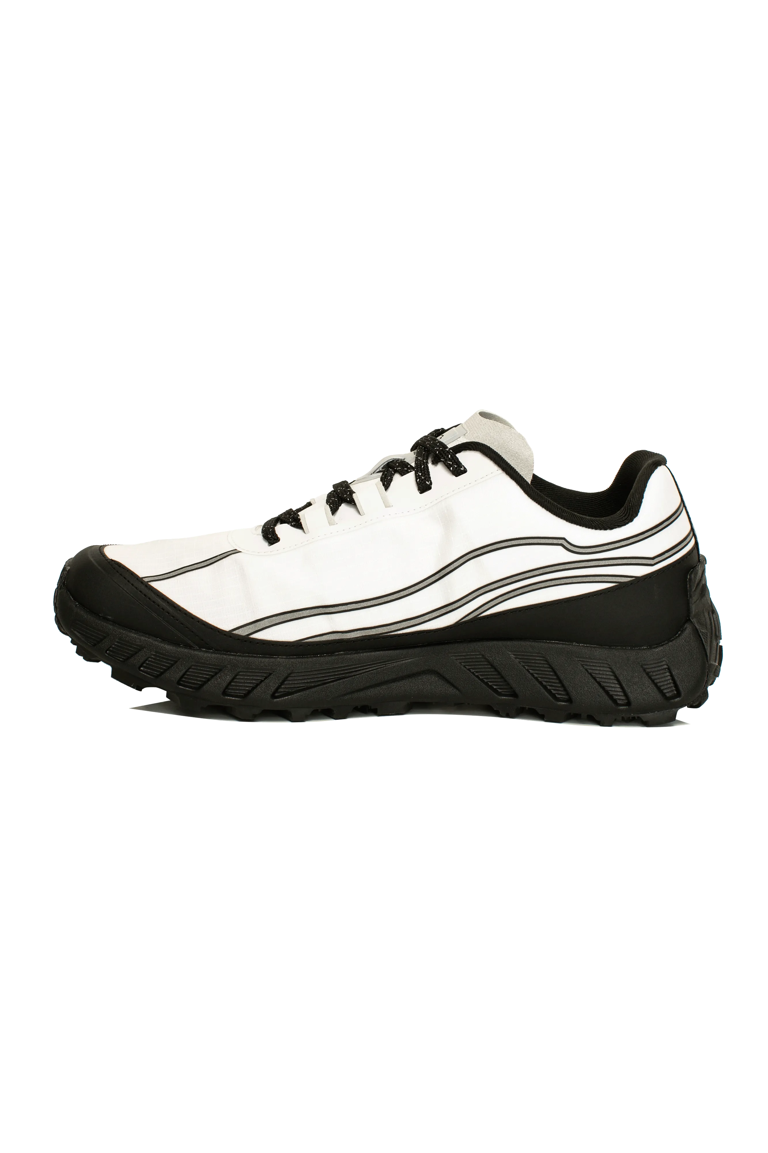 The 002 W WHT/TP