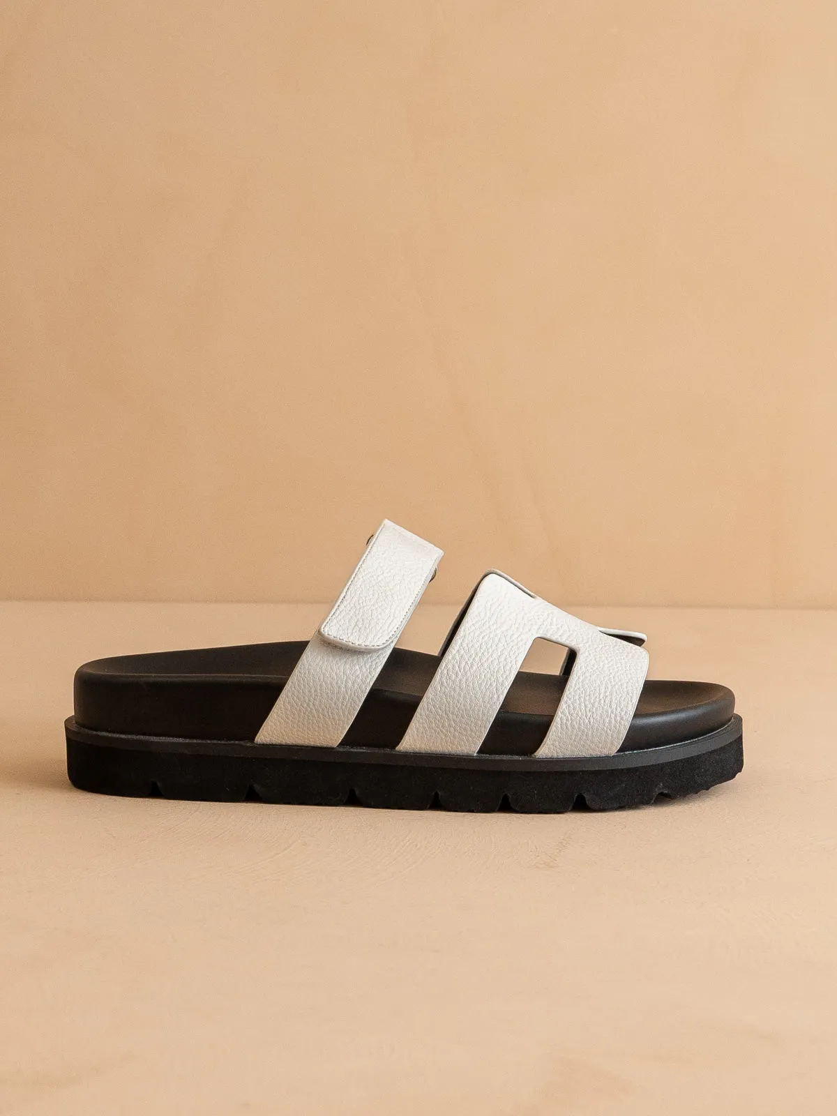 The Nice | White Bold and Comfortable Sandal
