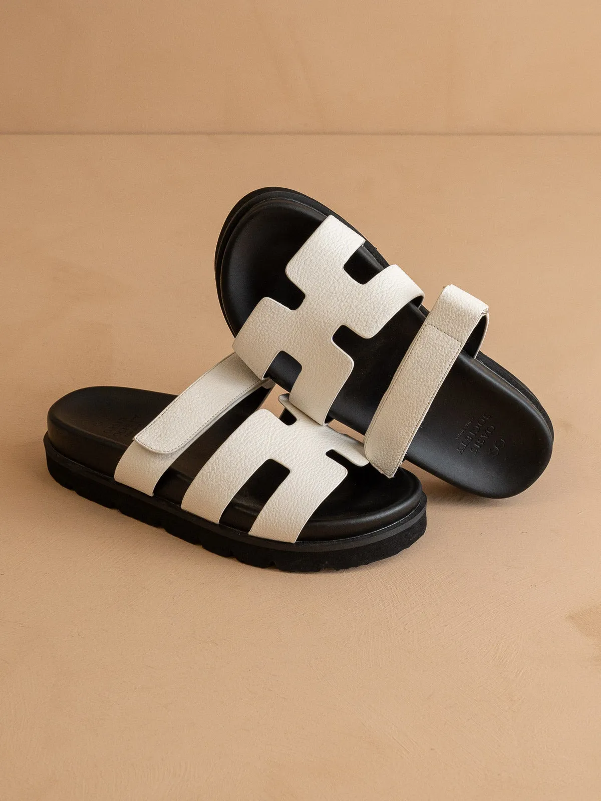 The Nice | White Bold and Comfortable Sandal