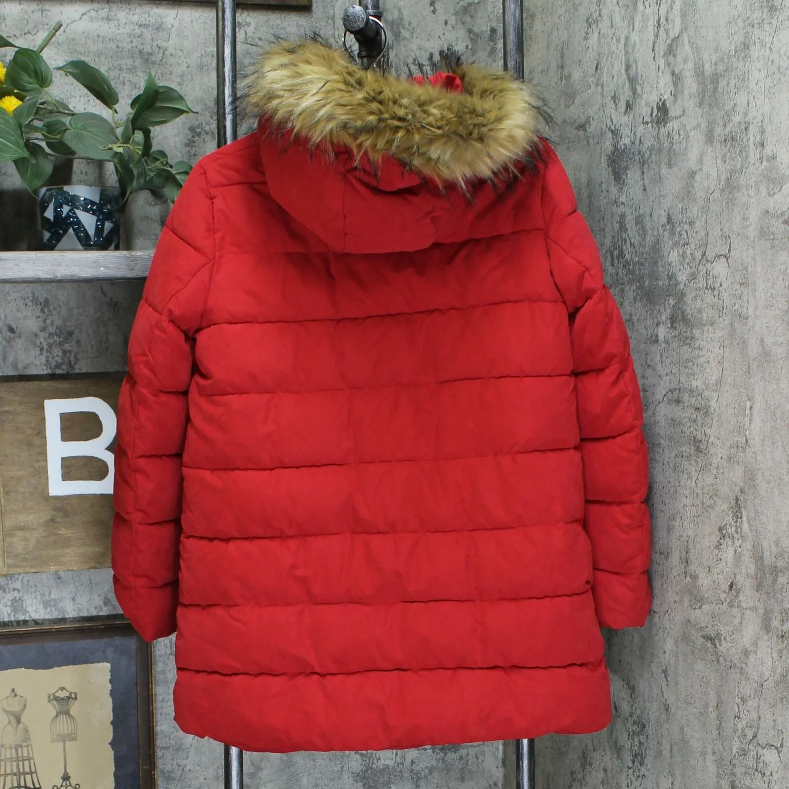 Tommy Hilfiger Women's Faux Fur Trim Hooded Puffer Coat Red Small