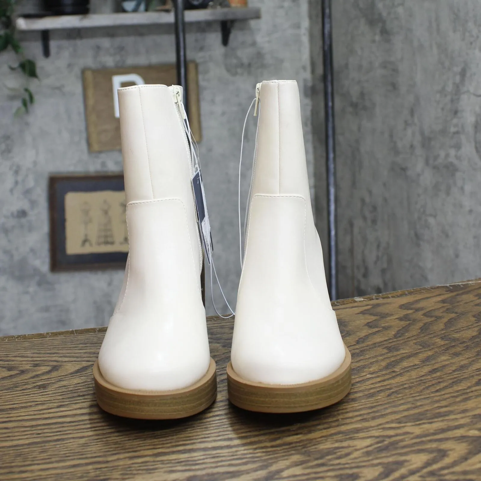 Universal Thread Jenna Platform Boots with Memory Foam Insole Off-White Ivory 6M