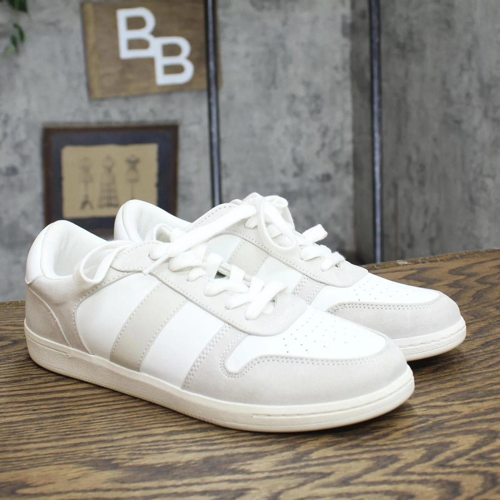 Universal Thread Nikita Fashion Sneakers with Memory Foam Insole Beige 8.5M