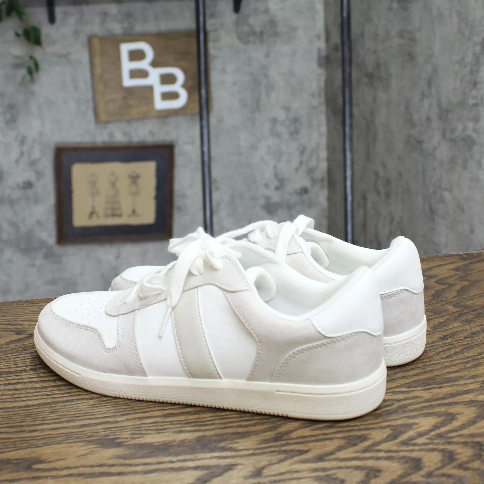 Universal Thread Nikita Fashion Sneakers with Memory Foam Insole Beige 8.5M