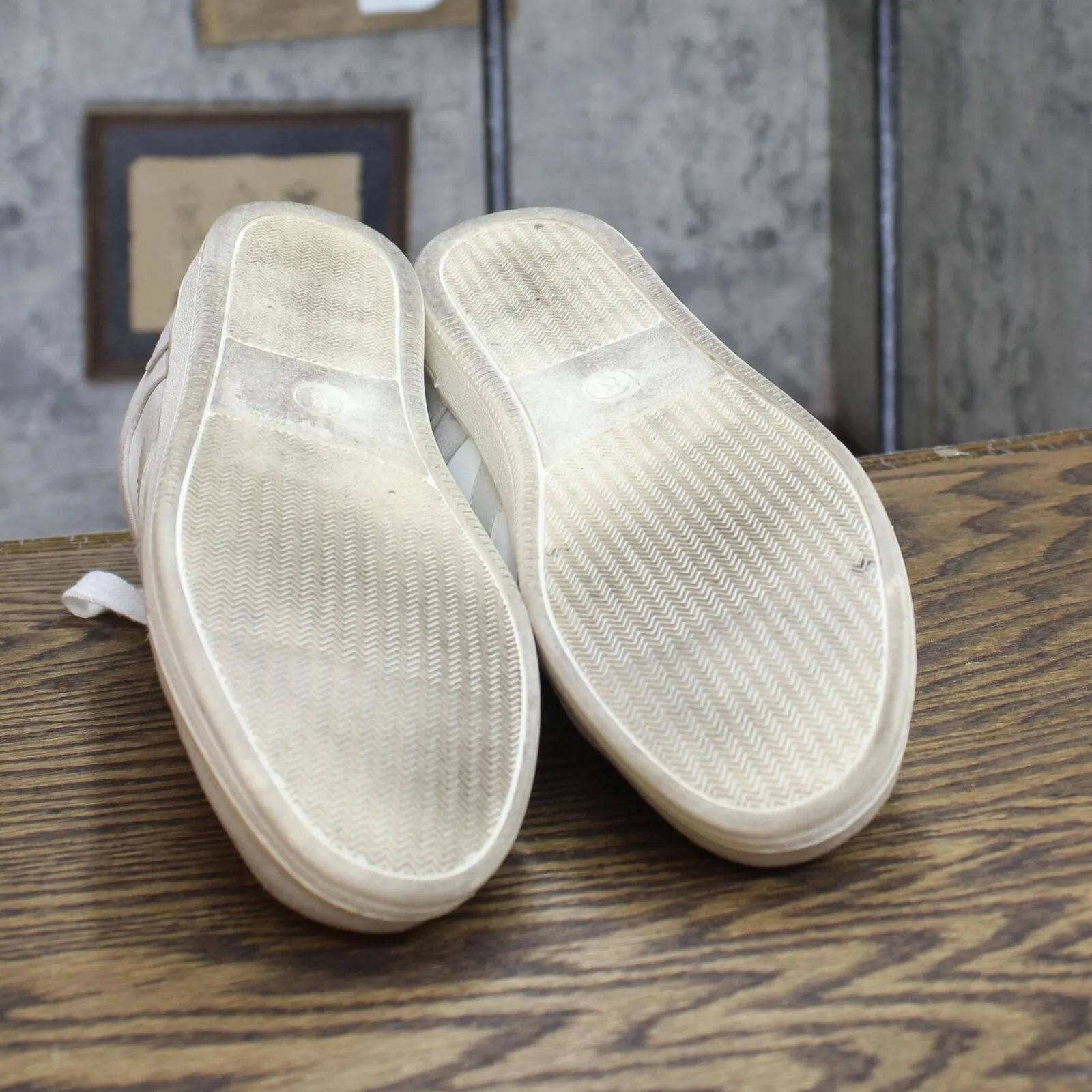 Universal Thread Nikita Fashion Sneakers with Memory Foam Insole Beige Brown 8M