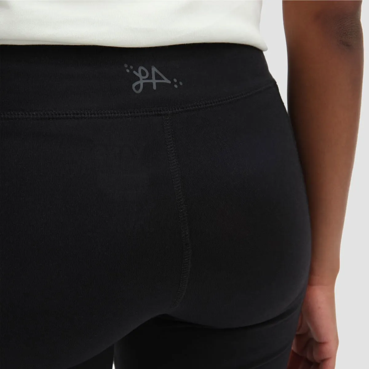 Vans Lizzie Armanto Skate Legging Shorts Black - Unisex