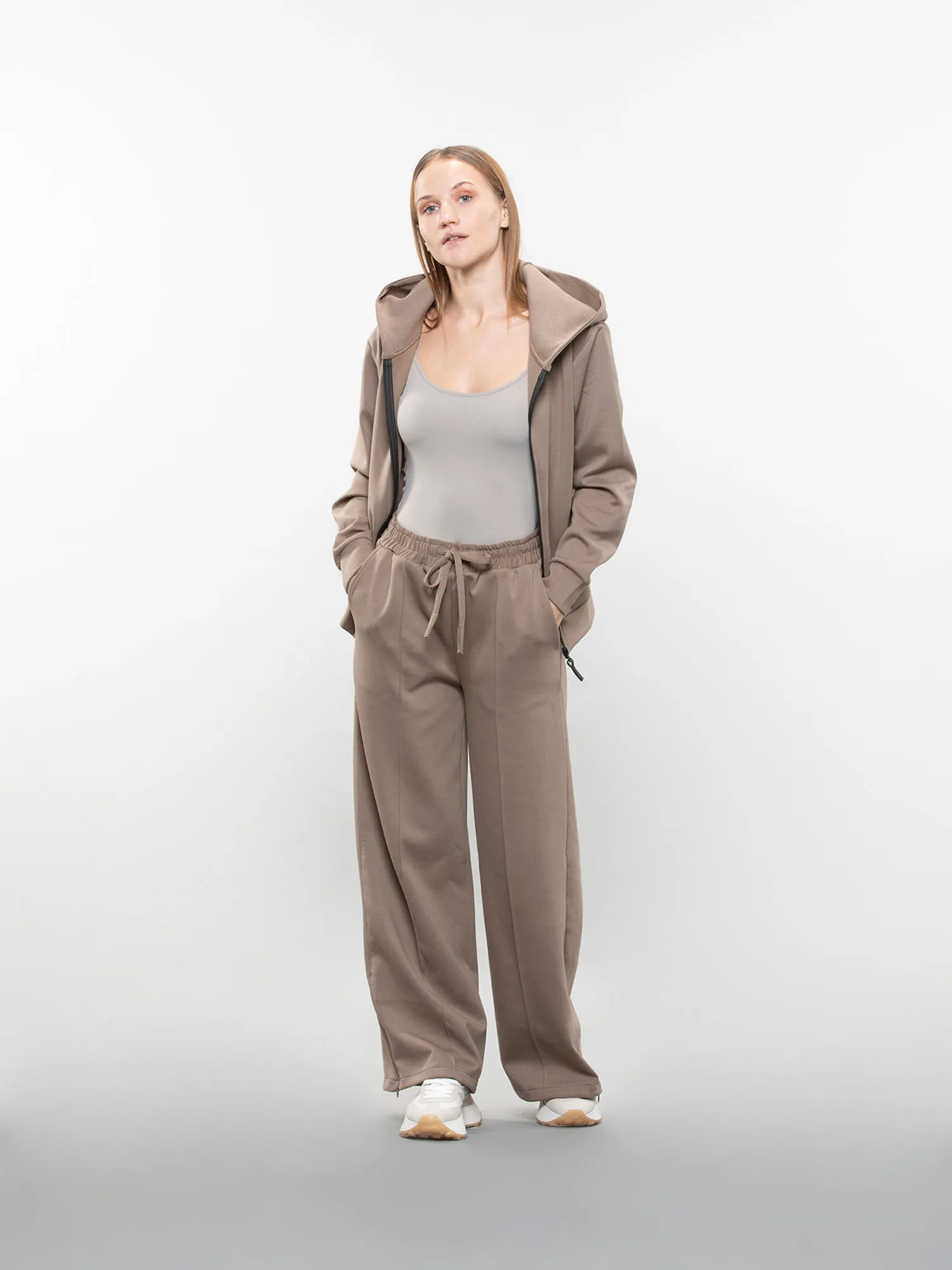 Wide-leg pants