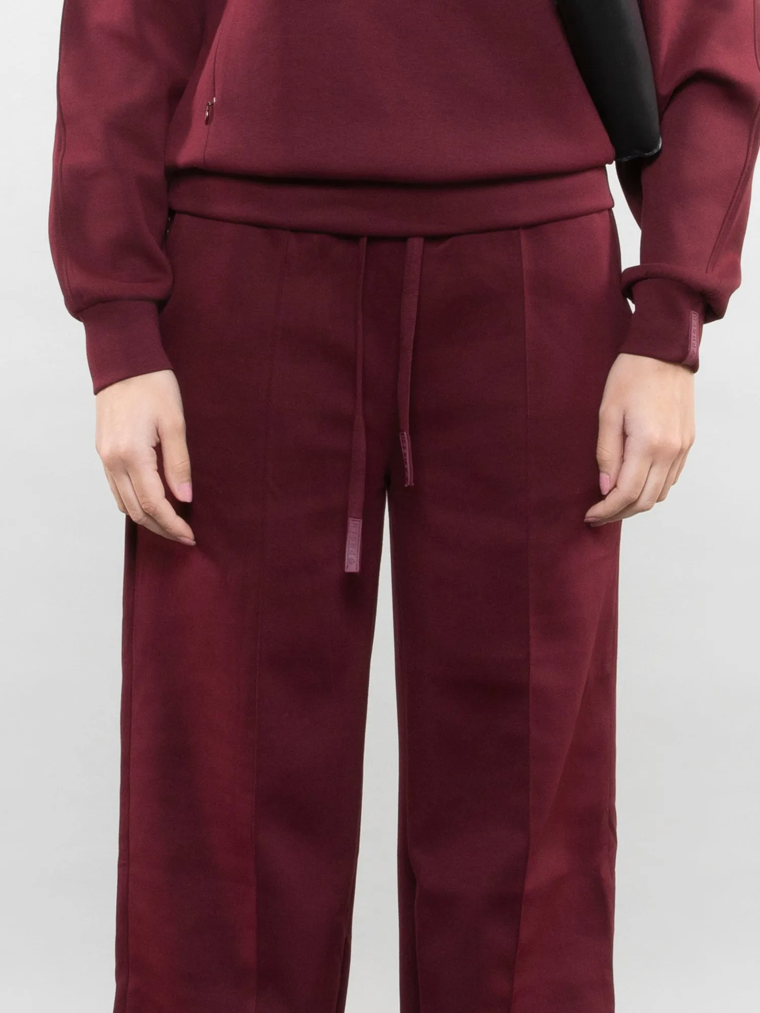 Wide-leg pants