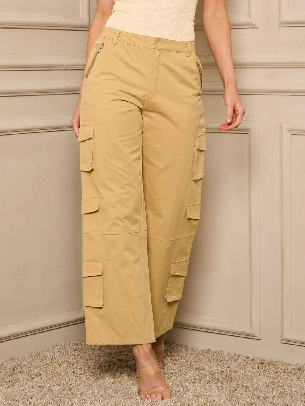 WOMEN'S BUTTON CLOSURE CARGO POCKETS PANTS