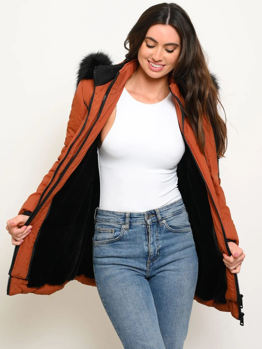 WOMEN'S MID-LENGTH HOODED FAUX FUR-LINED QUILTED COAT