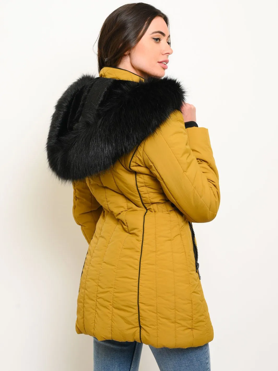 WOMEN'S MID-LENGTH HOODED FAUX FUR-LINED QUILTED COAT