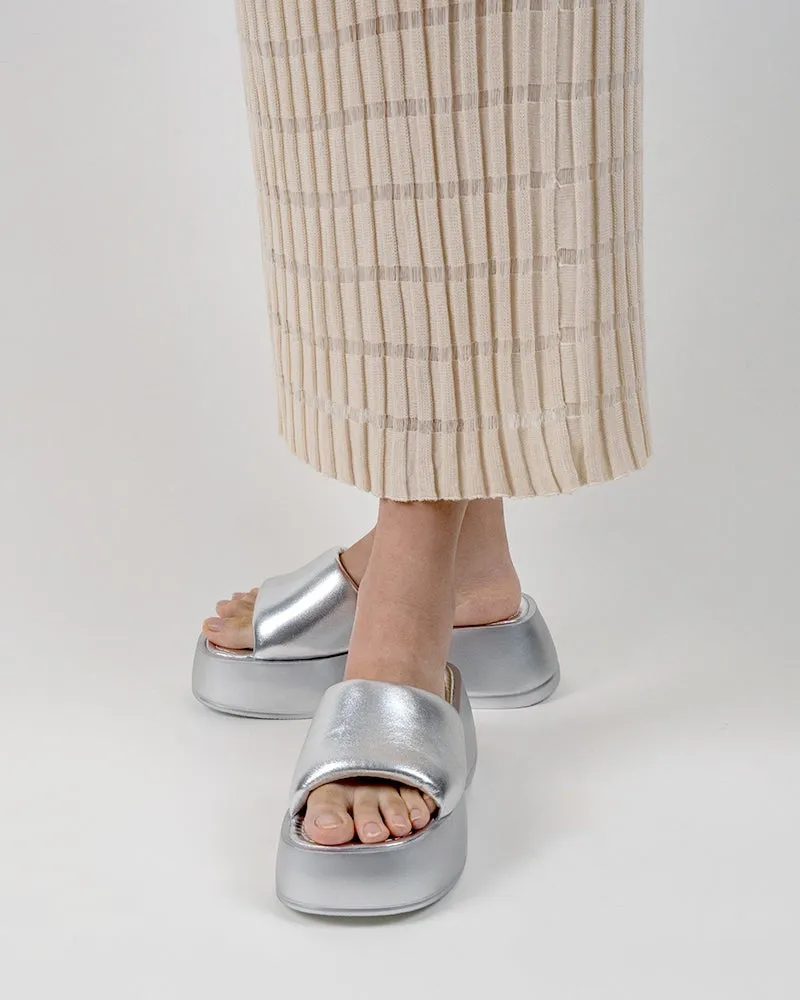 Wrapped Midsole Comfortable Lightweight Platform Sandals